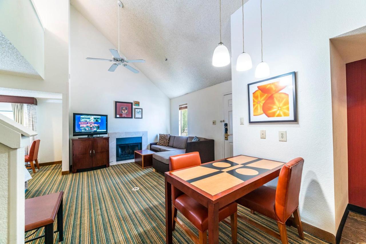 Metro Phoenix Loft Sleeps 6 Экстерьер фото