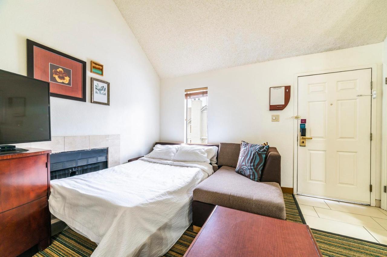 Metro Phoenix Loft Sleeps 6 Экстерьер фото